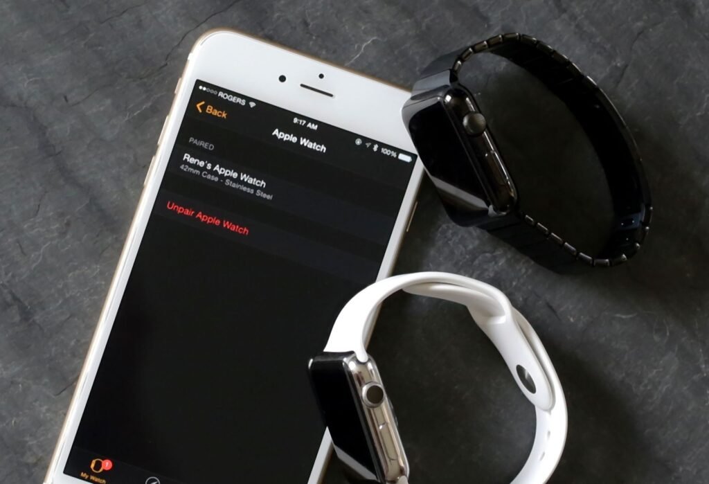 How to use multiple Apple Watches with one iPhone