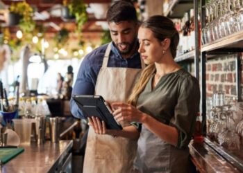 How Restaurant Operators Can Leverage Technology to Overcome Real Estate Challenges
