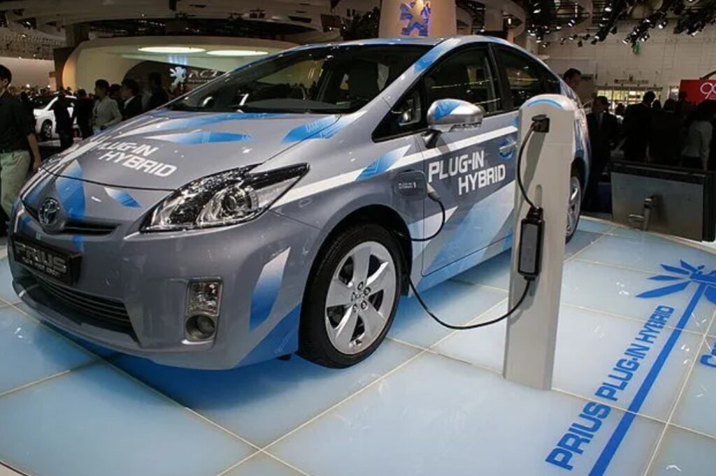 Hybrid Vehicles Enter SCT Overhaul Debate